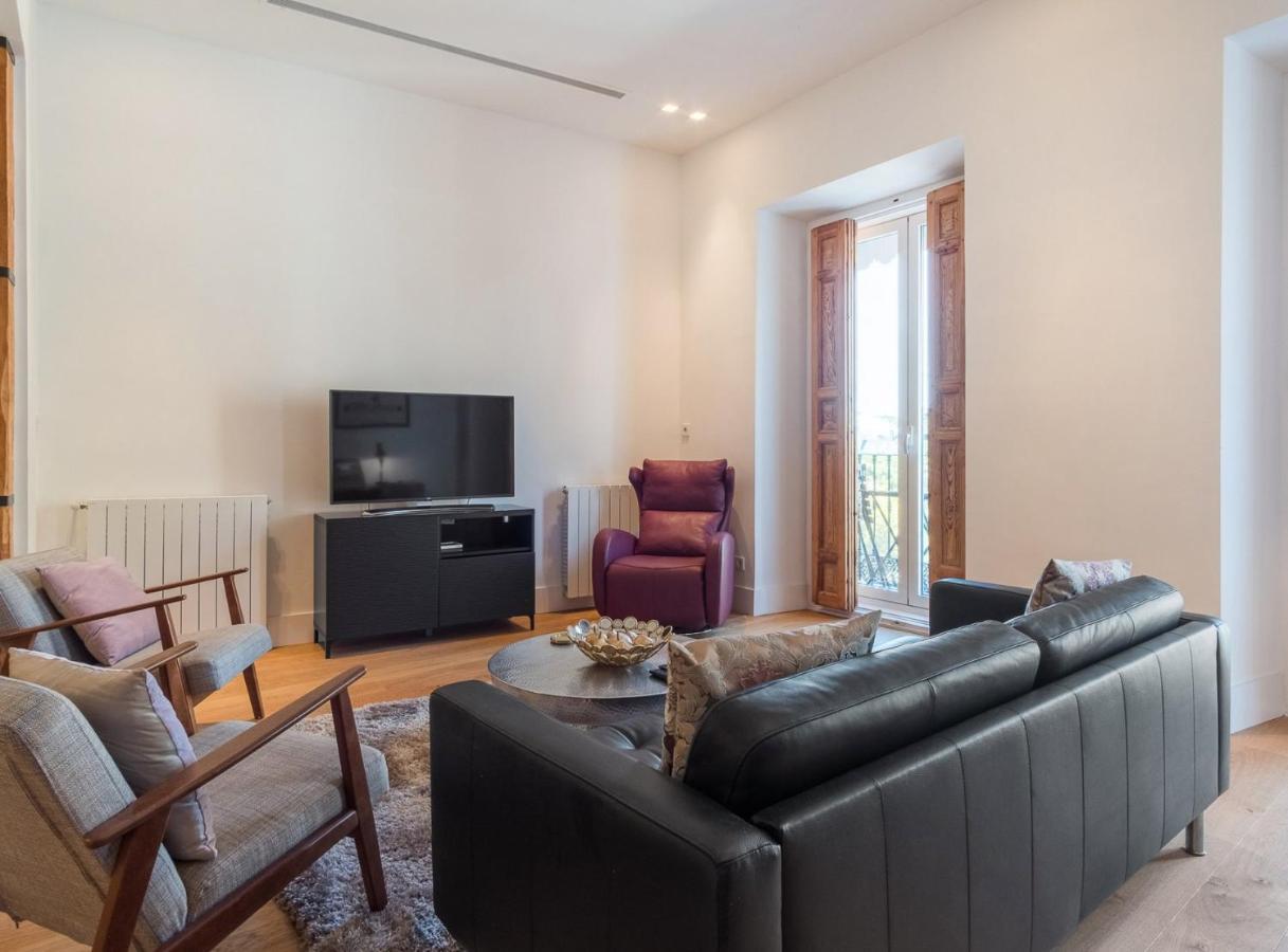 Apartamento Bailen Palacio Real Madrid Exterior foto