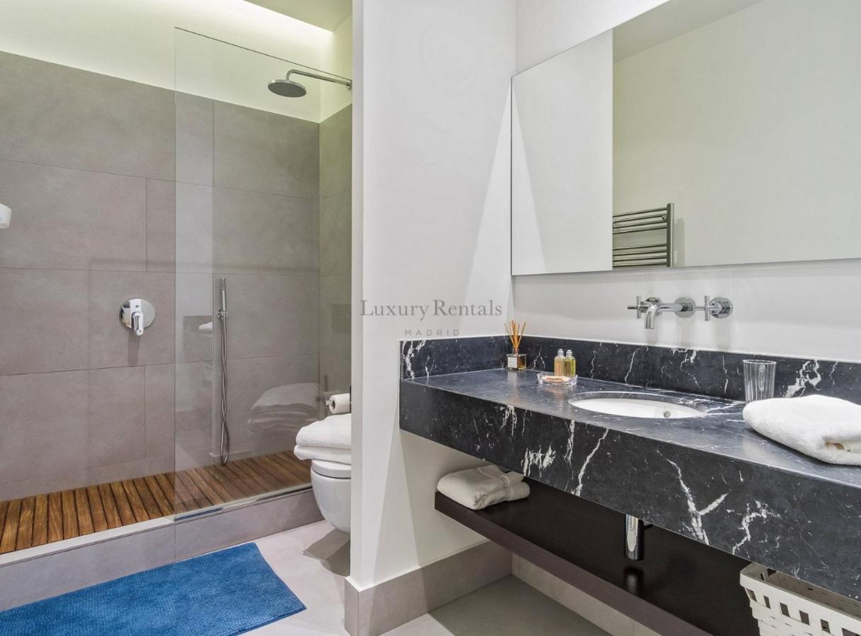 Apartamento Bailen Palacio Real Madrid Exterior foto